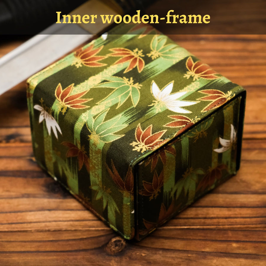 PREORDER - The Geisha Deckimono (Innwer wooden-frame) - April 2024 Delivery