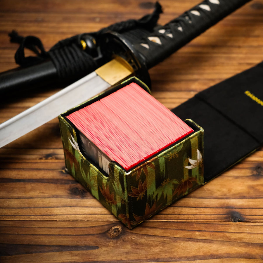 PREORDER - The Geisha Deckimono (Innwer wooden-frame) - April 2024 Delivery