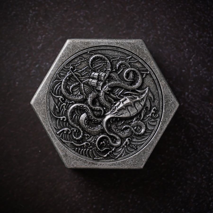 Krakens's Nest - Metal Dice Box