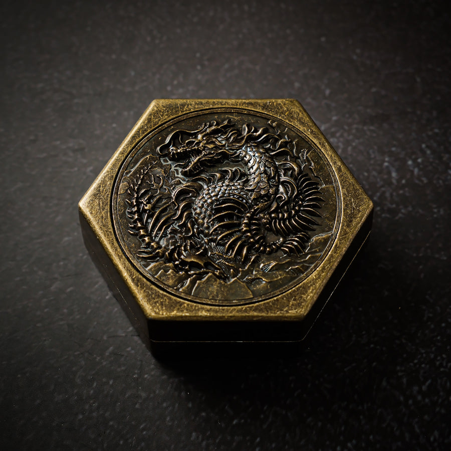 Undead Wurm's Nest - Metal Dice Box